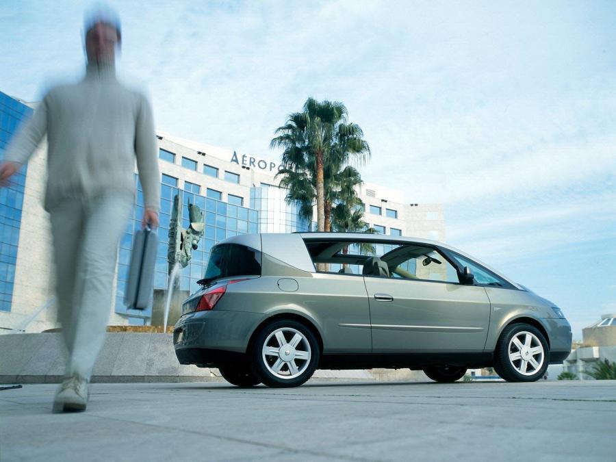  Renault Avantime 2001 года  (фото 3 из 11)